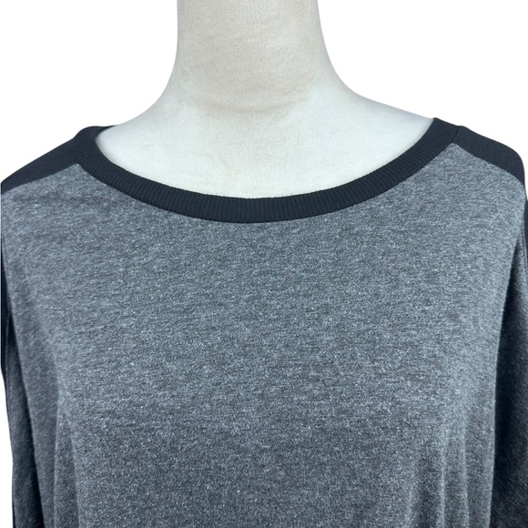 Torrid gray slub super soft long sleeve with black size 1-1X/14-16 - Picture 3 of 10